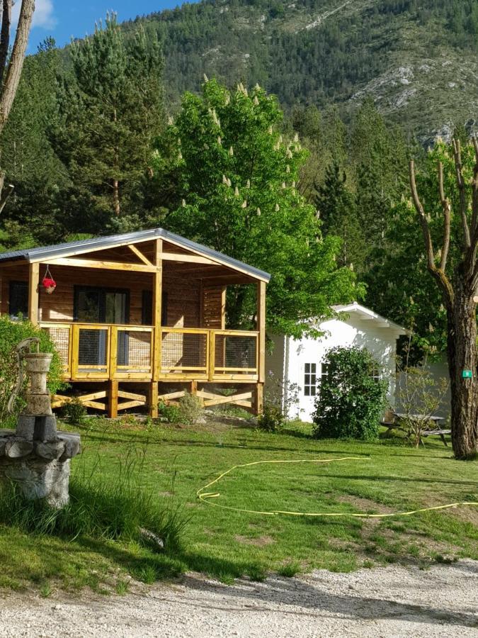 Camping Calme Et Nature Castellane Dış mekan fotoğraf